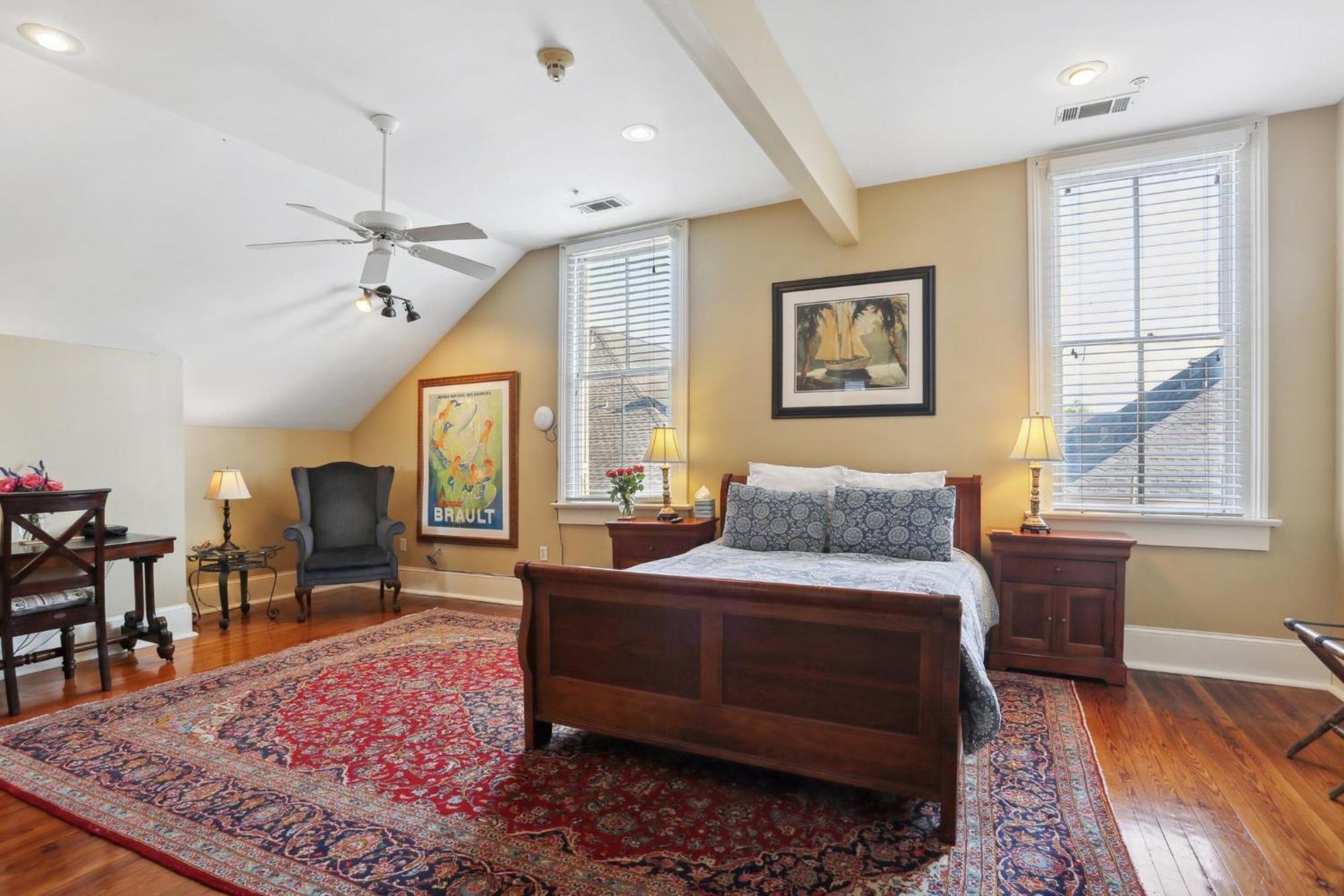 Superior King Suite,1584421880:JPEG